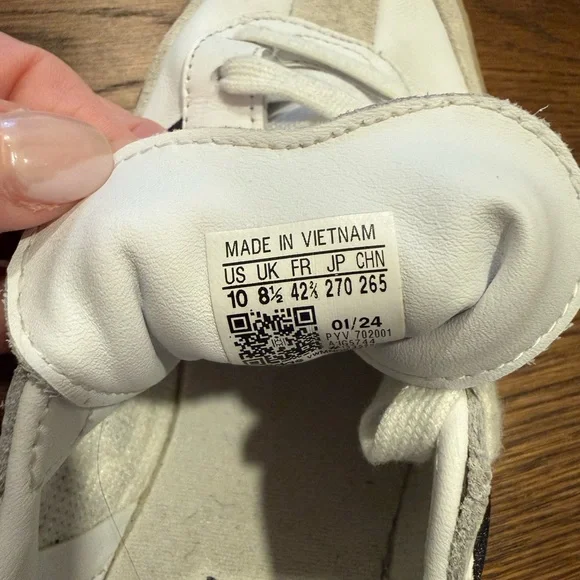 adidas Samba White and Black Athletic Shoes - Picture 5 of 5